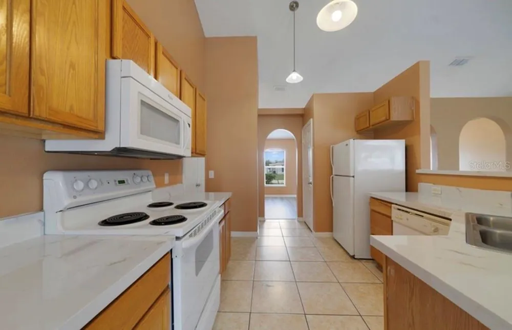 1907 MANATEE DRIVE Poinciana, FL 34759