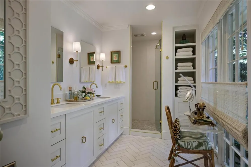 349 Pineland Road NW Atlanta, GA 30342