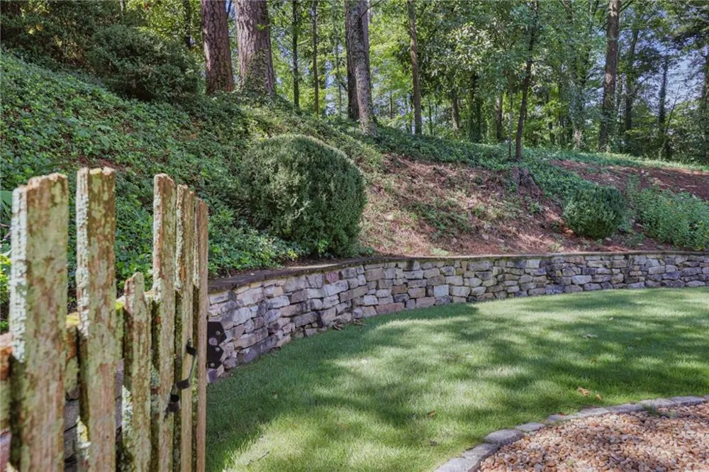 349 Pineland Road NW Atlanta, GA 30342