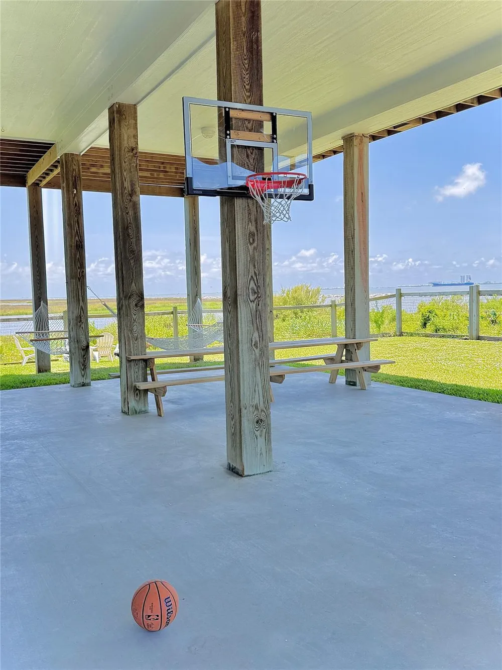 802 18th St Street Port Bolivar, TX 77650
