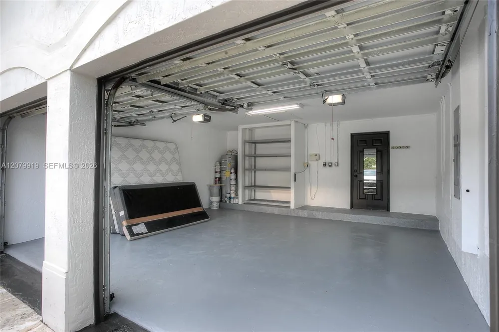 18355 NW 89th Ave Hialeah, FL 33018