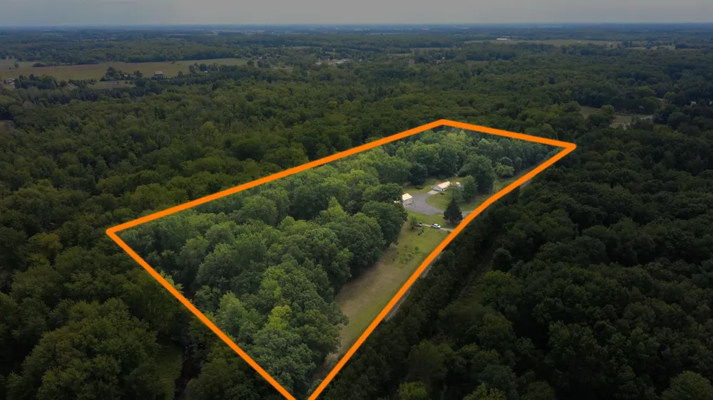 8370 Lumberjack Road Seville Township, MI 48877