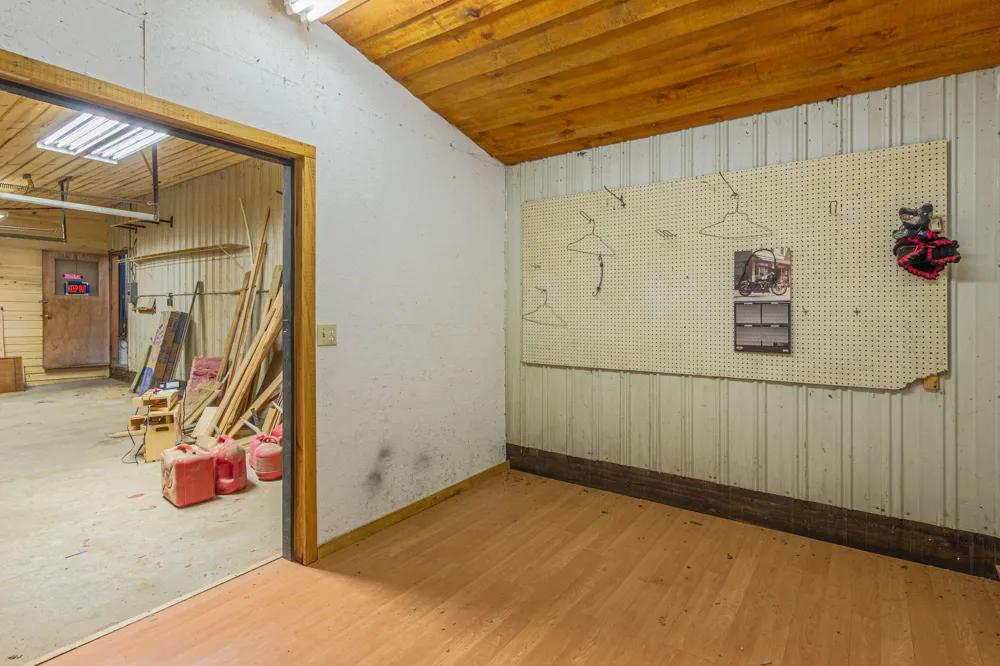 8370 Lumberjack Road Seville Township, MI 48877