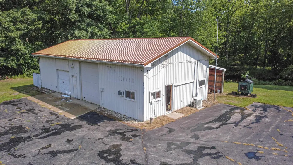 8370 Lumberjack Road Seville Township, MI 48877