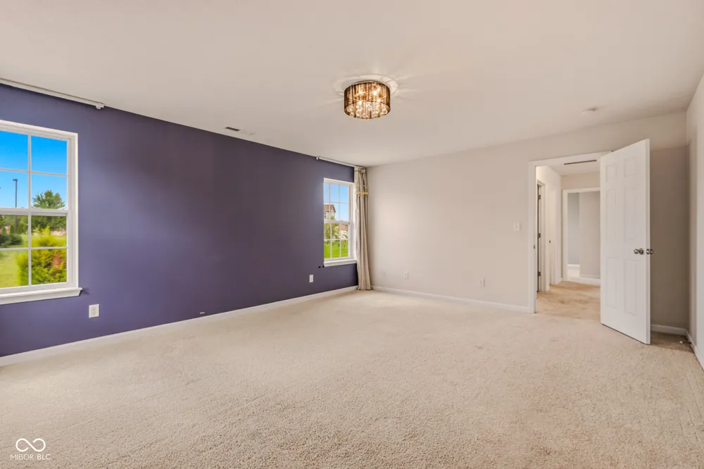 7048 Stoney Ridge Drive Columbus, IN 47201
