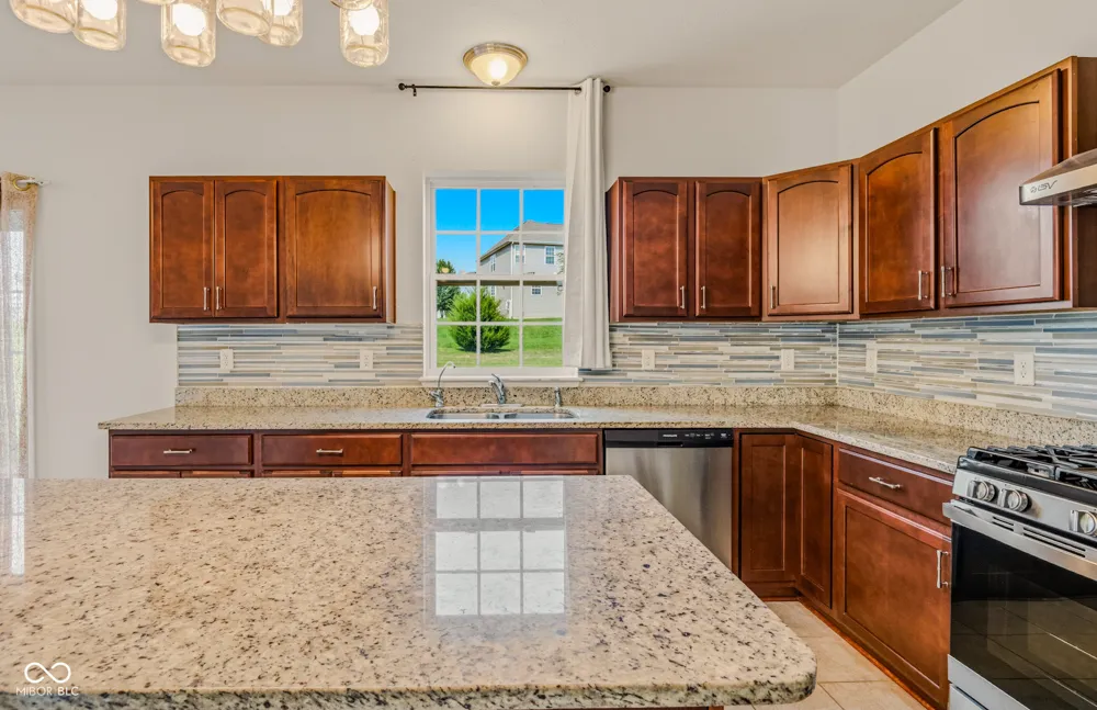 7048 Stoney Ridge Drive Columbus, IN 47201