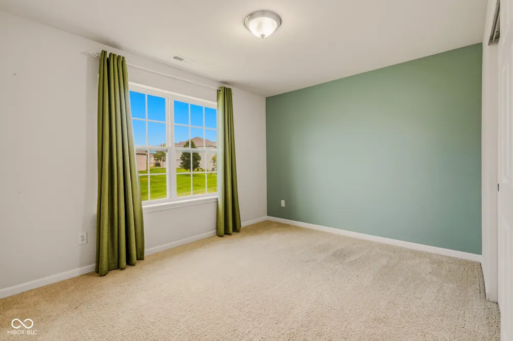7048 Stoney Ridge Drive Columbus, IN 47201