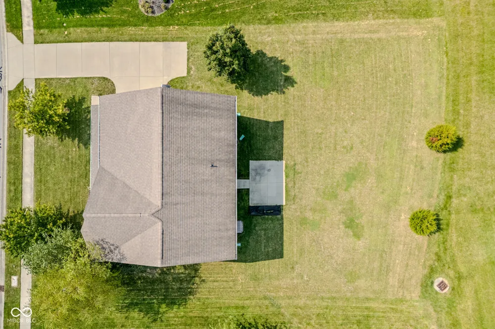 7048 Stoney Ridge Drive Columbus, IN 47201