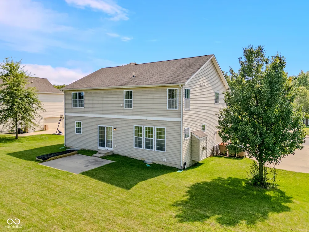 7048 Stoney Ridge Drive Columbus, IN 47201