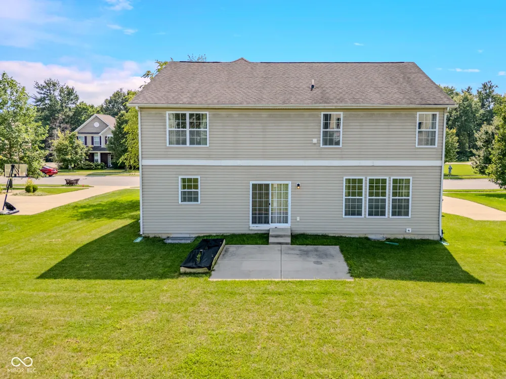 7048 Stoney Ridge Drive Columbus, IN 47201