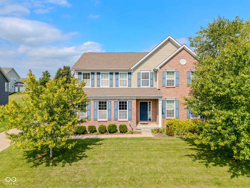 7048 Stoney Ridge Drive Columbus, IN 47201