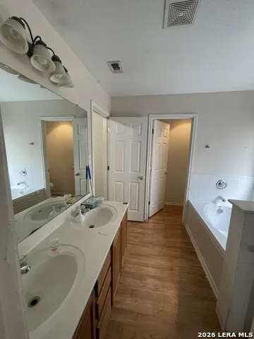 8526 CHICKASAW BLF Converse, TX 78109