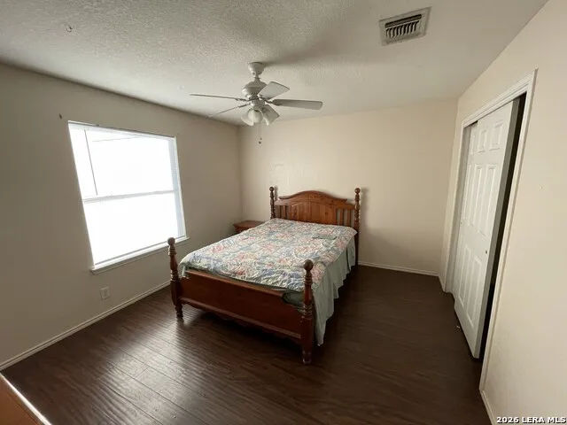 8526 CHICKASAW BLF Converse, TX 78109