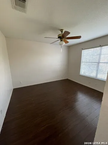 8526 CHICKASAW BLF Converse, TX 78109