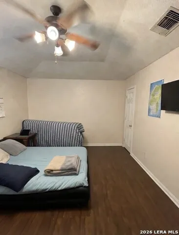 8526 CHICKASAW BLF Converse, TX 78109