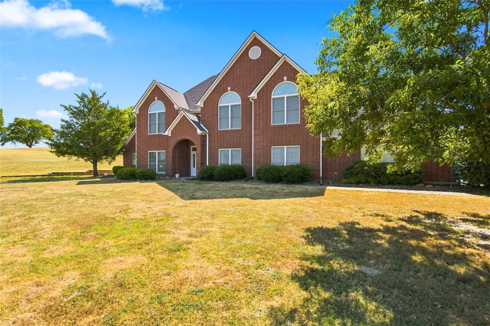16582 US Highway 82 E Honey Grove, TX 75446
