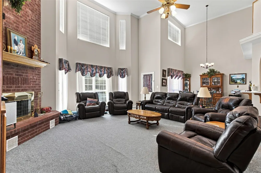 16582 US Highway 82 E Honey Grove, TX 75446