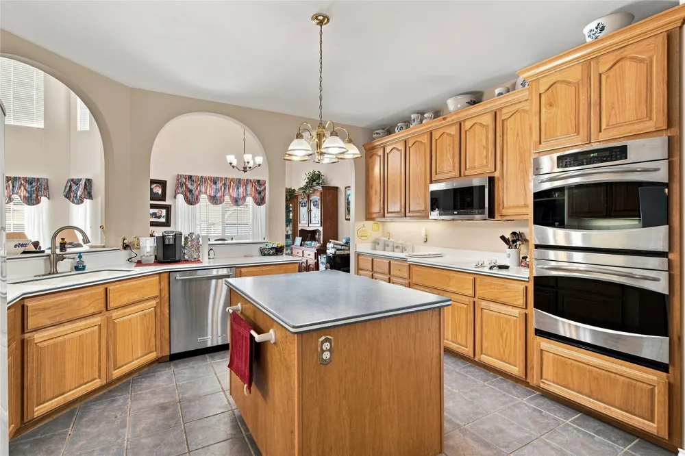 16582 US Highway 82 E Honey Grove, TX 75446