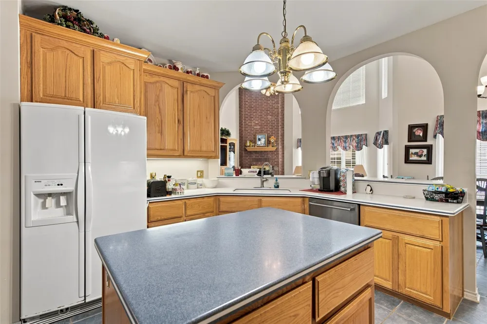 16582 US Highway 82 E Honey Grove, TX 75446
