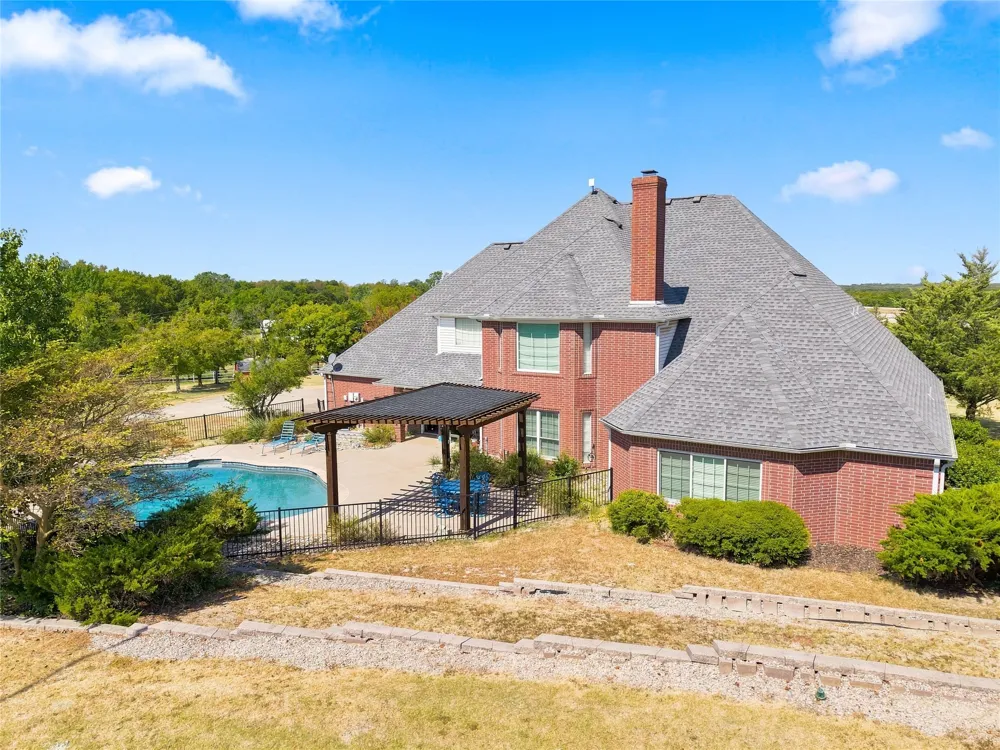 16582 US Highway 82 E Honey Grove, TX 75446