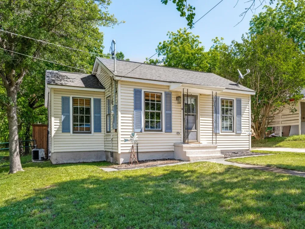 1109 Hanna Street Denison, TX 75020