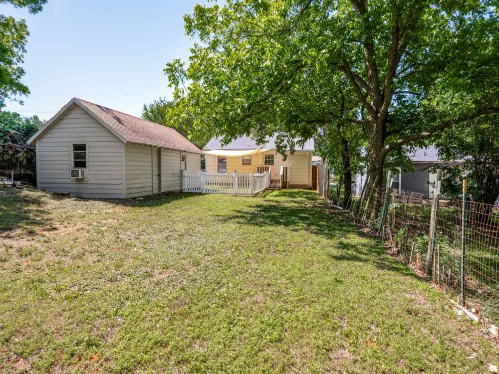 1109 Hanna Street Denison, TX 75020