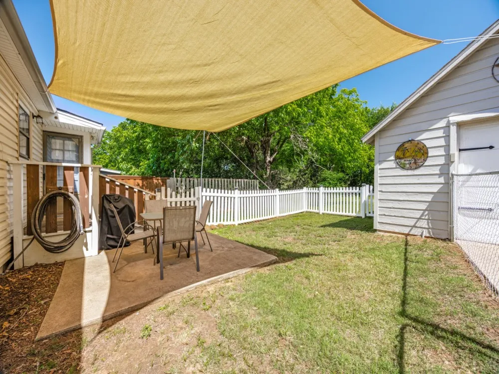 1109 Hanna Street Denison, TX 75020