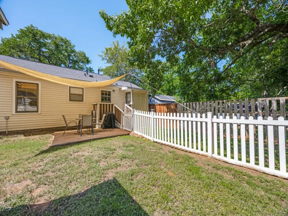 1109 Hanna Street Denison, TX 75020
