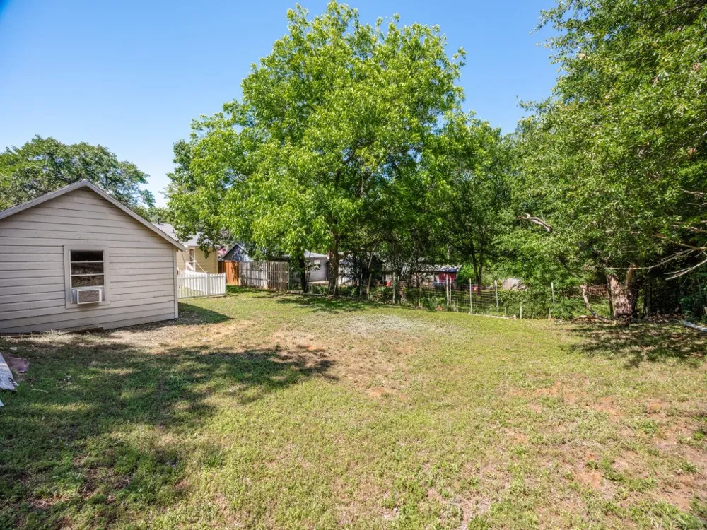 1109 Hanna Street Denison, TX 75020