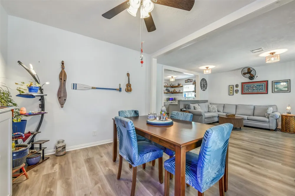 4117 Avenue M 1/2 Galveston, TX 77550