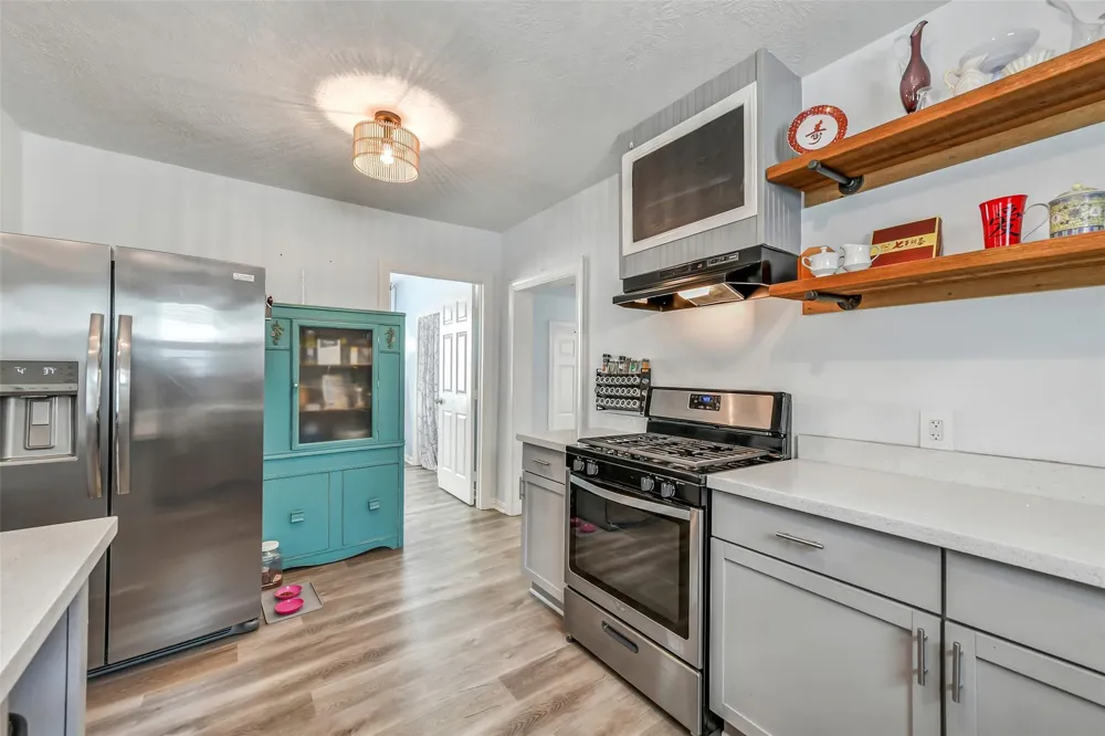 4117 Avenue M 1/2 Galveston, TX 77550