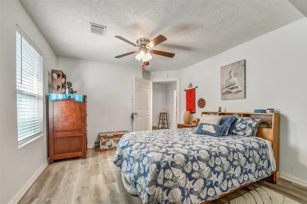 4117 Avenue M 1/2 Galveston, TX 77550