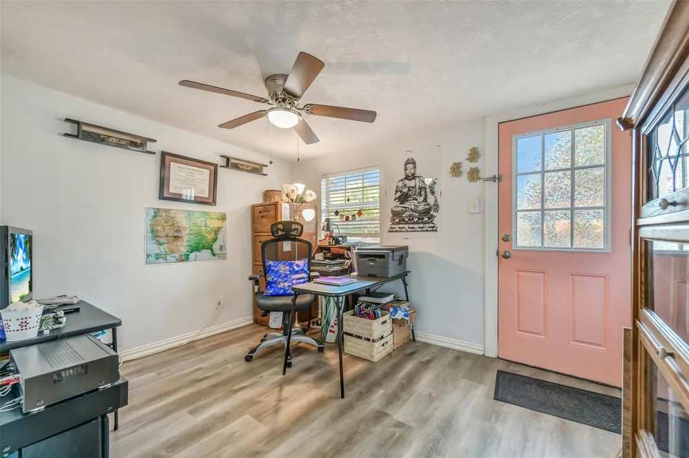 4117 Avenue M 1/2 Galveston, TX 77550