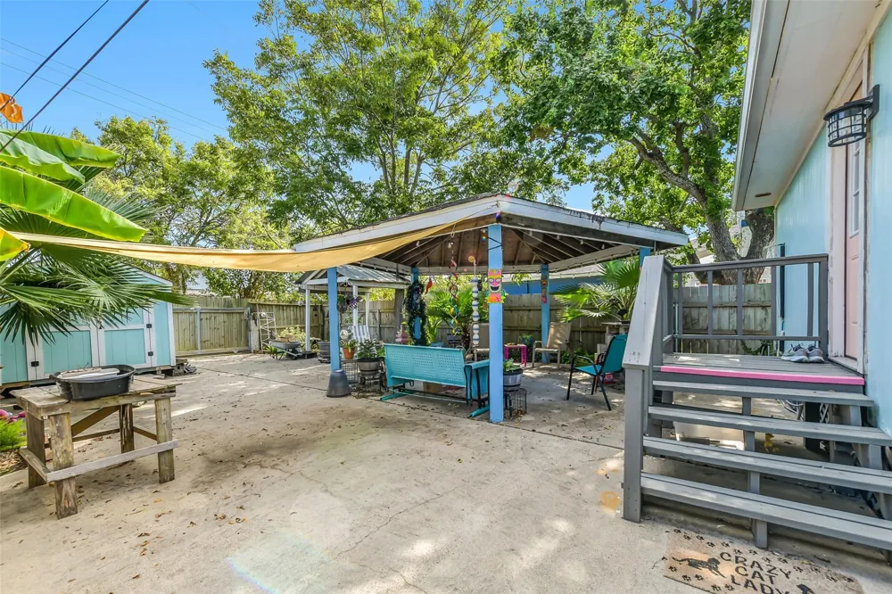 4117 Avenue M 1/2 Galveston, TX 77550