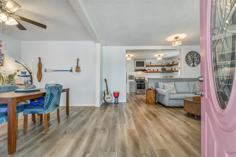 4117 Avenue M 1/2 Galveston, TX 77550