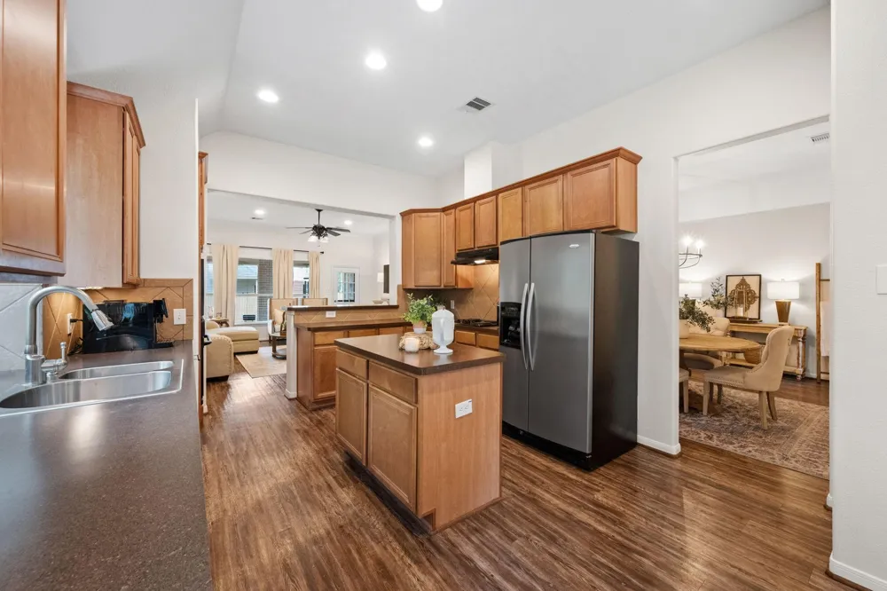 15906 Dunes Drive Crosby, TX 77532