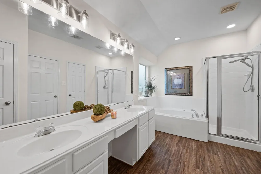 15906 Dunes Drive Crosby, TX 77532