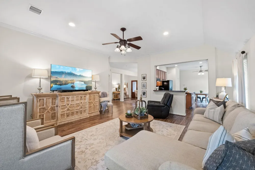 15906 Dunes Drive Crosby, TX 77532