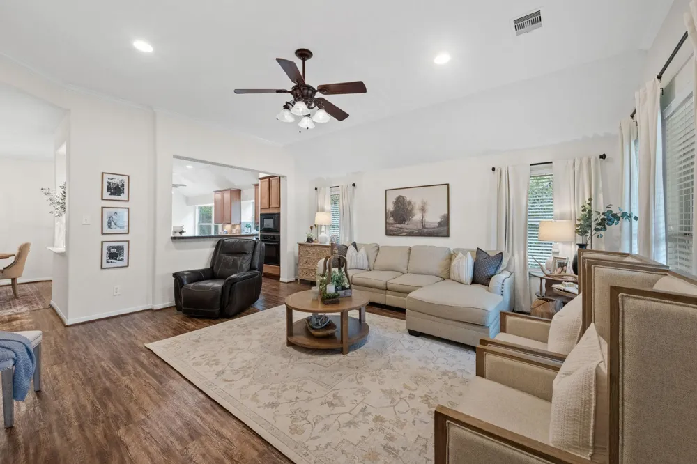 15906 Dunes Drive Crosby, TX 77532