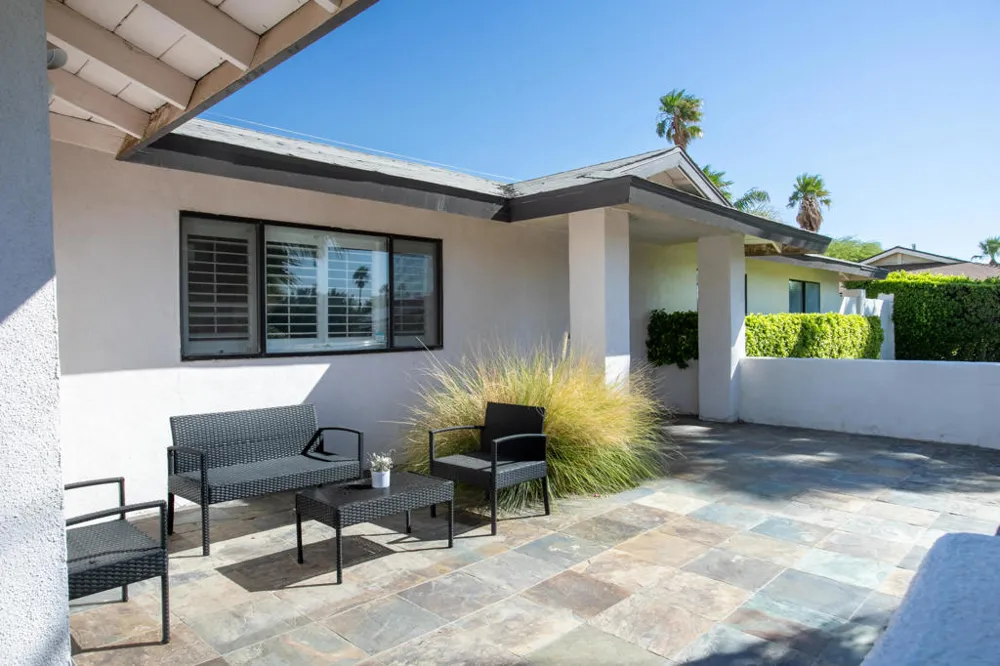 502 E Molino Road Palm Springs, CA 92262