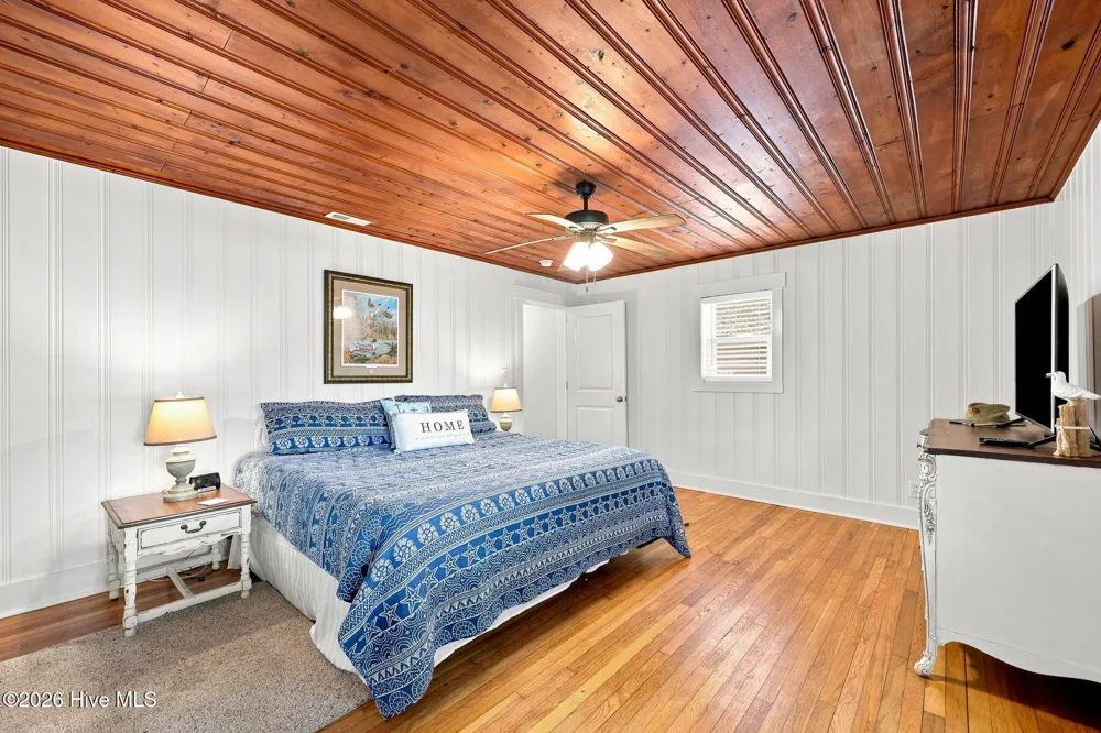 1509 Shepard Street Morehead City, NC 28557