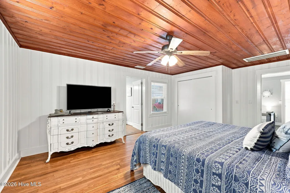 1509 Shepard Street Morehead City, NC 28557