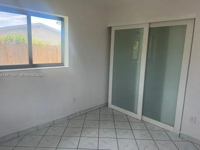 15821 SW 102nd Ct Miami, FL 33157