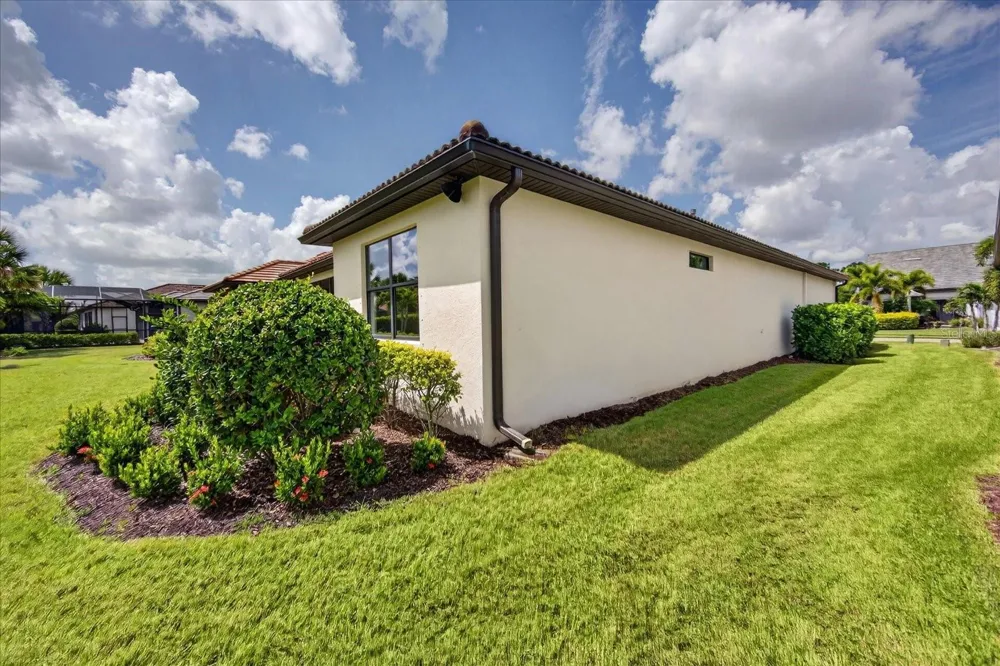 16723 BLACKWATER TERRACE Bradenton, FL 34202