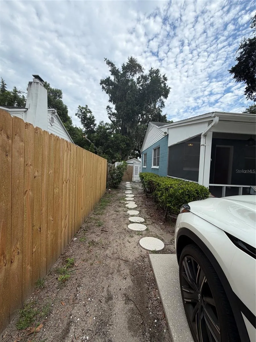 471 HOLT AVENUE Winter Park, FL 32789