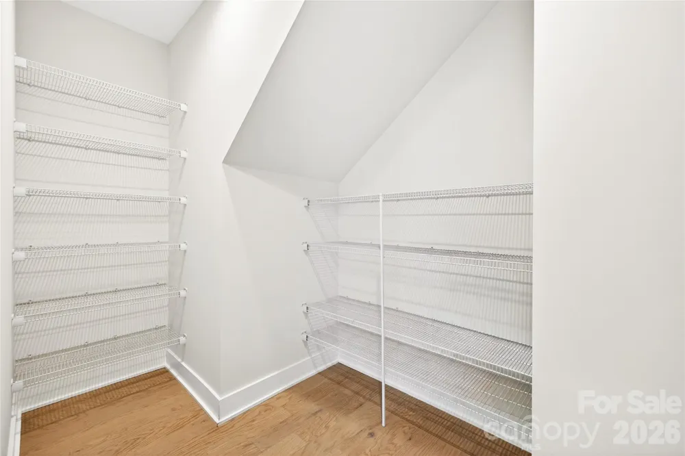5044 Double Lakes Drive Charlotte, NC 28212