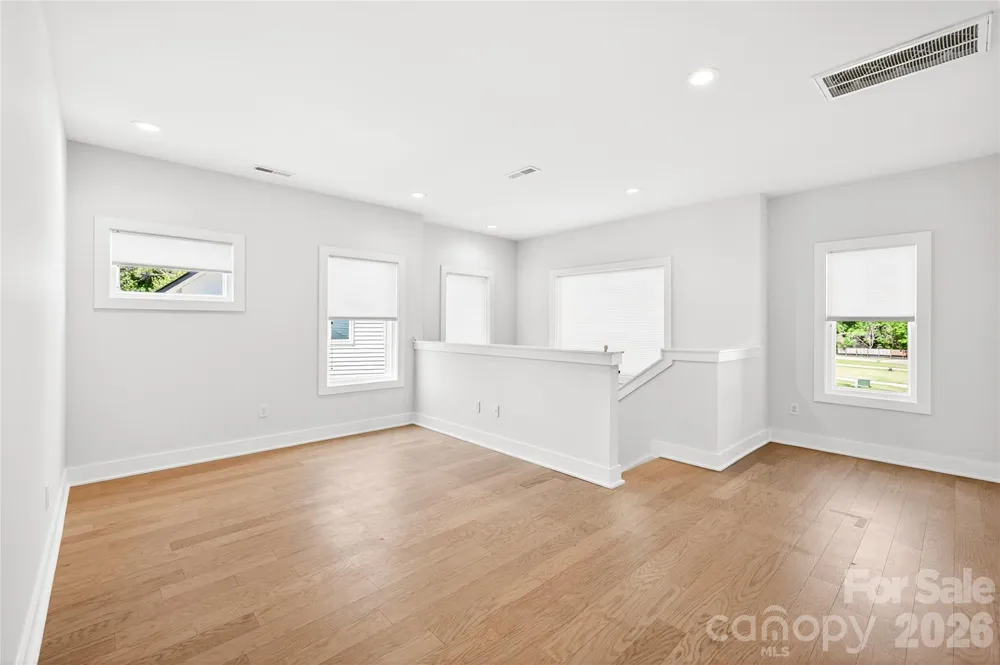 5044 Double Lakes Drive Charlotte, NC 28212