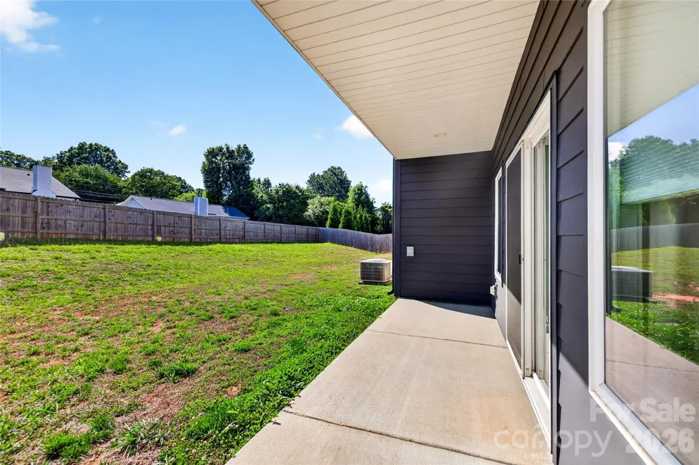 5044 Double Lakes Drive Charlotte, NC 28212