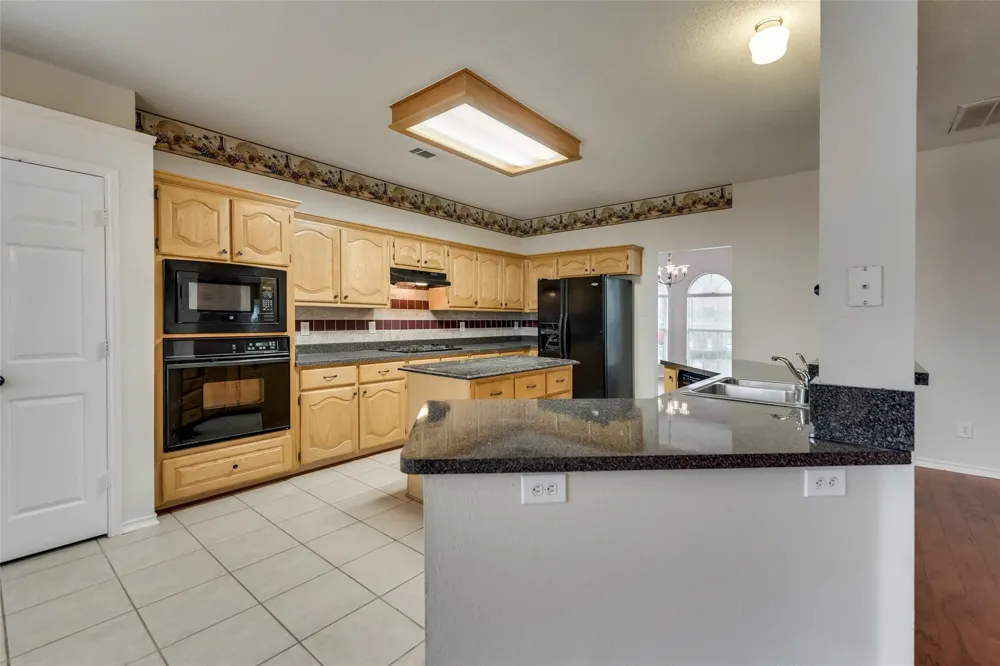 913 Wisperwood Drive Rockwall, TX 75087