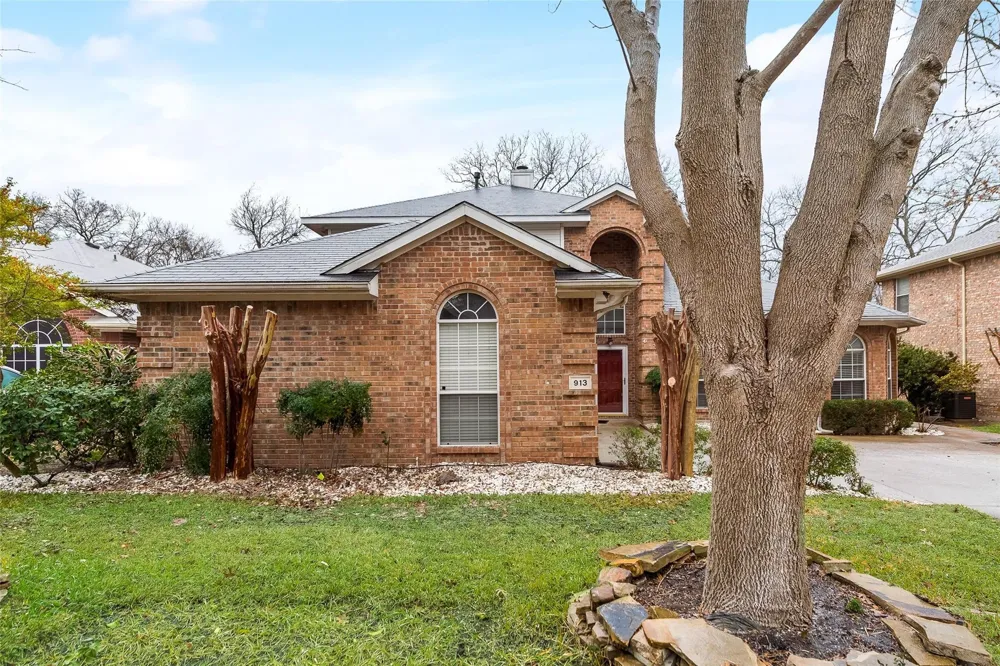 913 Wisperwood Drive Rockwall, TX 75087